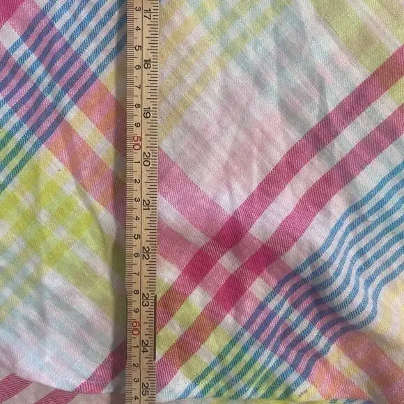 Crown & Ivy Women's Dolman Sleeve Split Neck Plaid Top size Medium - Picture 9 of 13